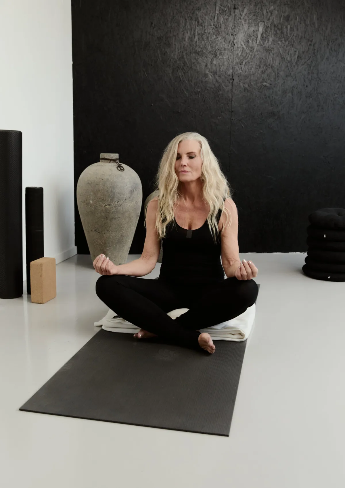 HSCPH YOGA JUPUIT YOGA JUMPSUIT - 99010 - BLACK Online
